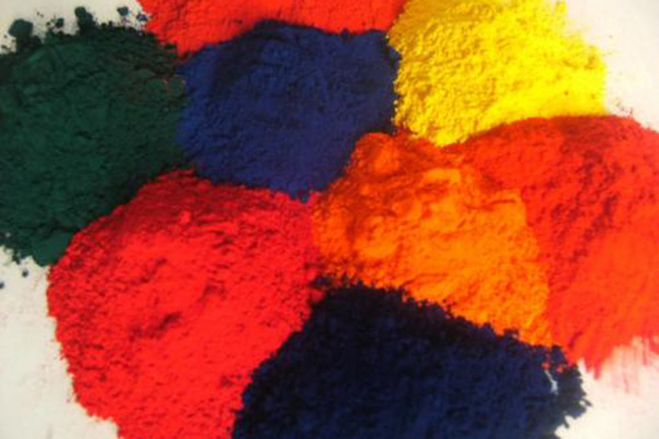 What are organic pigments?